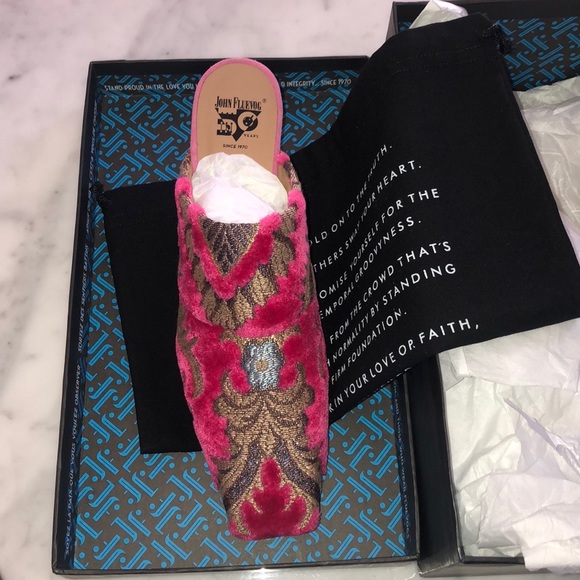 Pink Heels - Picture 3 of 9